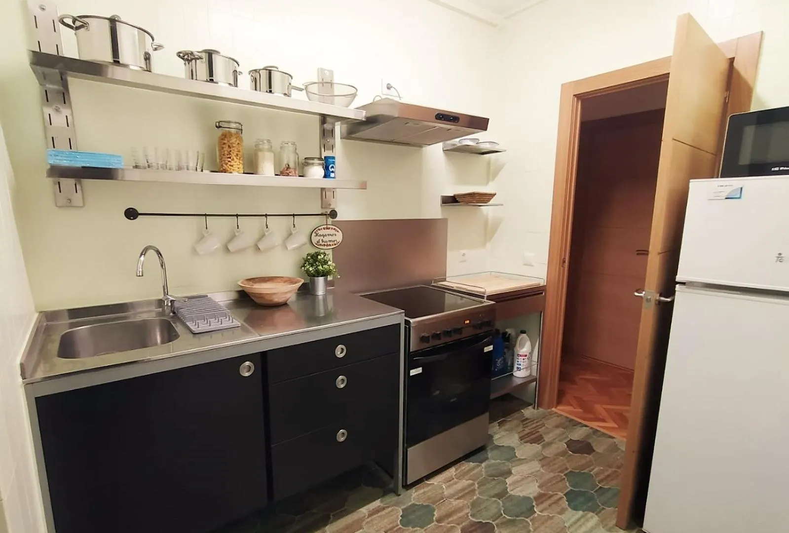 Spacious Apartment In The Heart Of The City Барселона